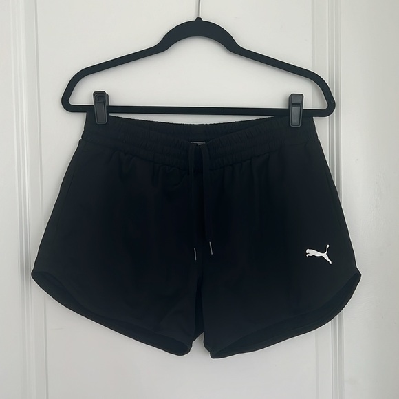 Puma shorts - size M - Picture 2 of 9